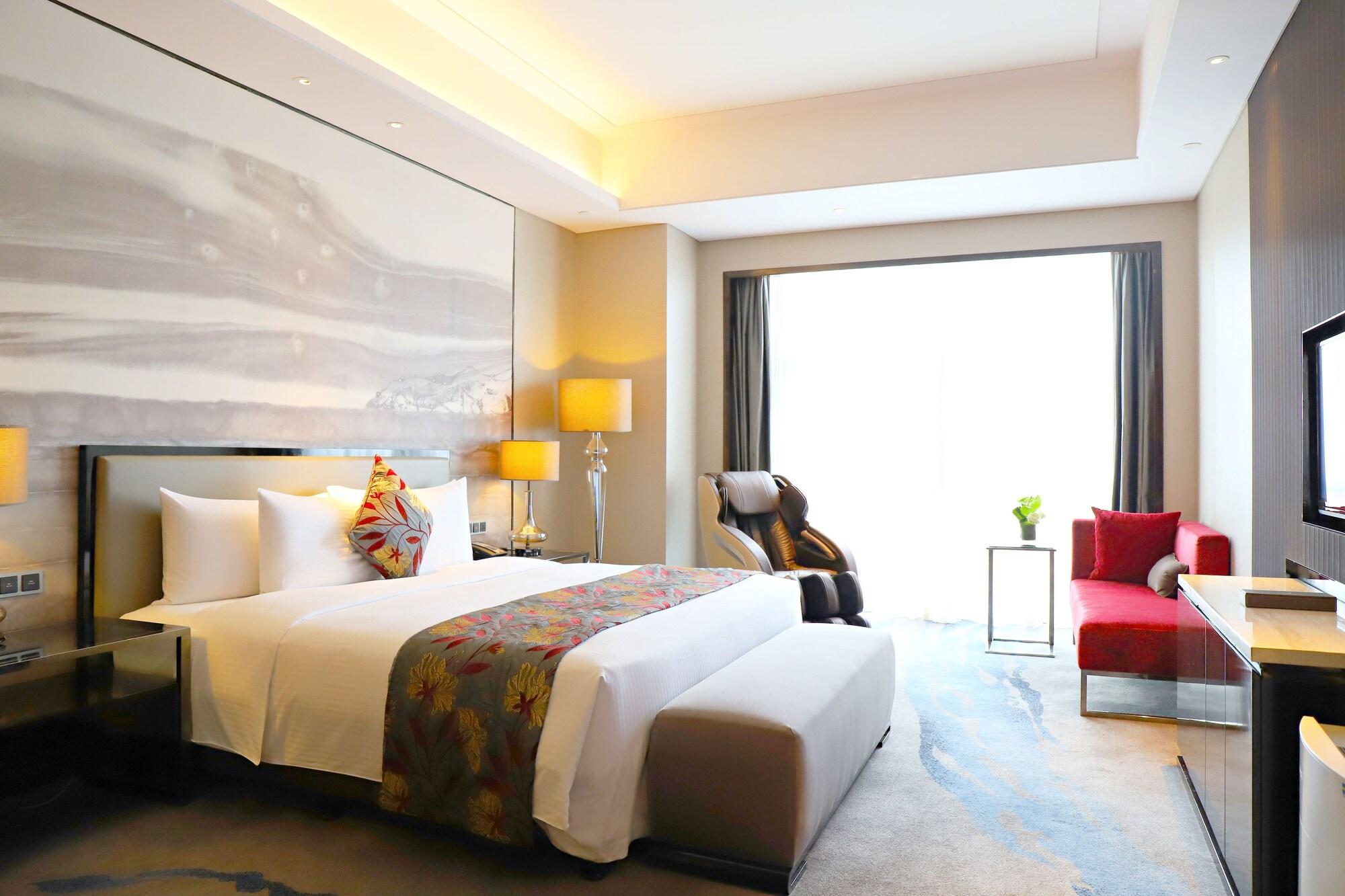 Wanda Realm Wuhan Exterior photo
