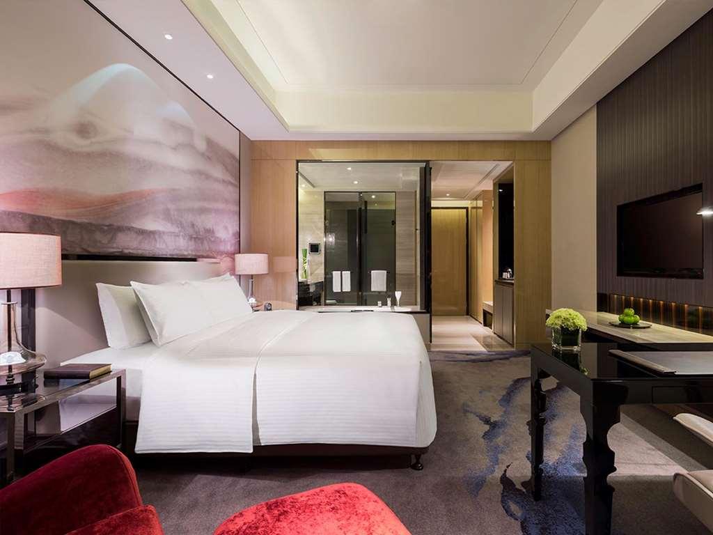 Wanda Realm Wuhan Room photo